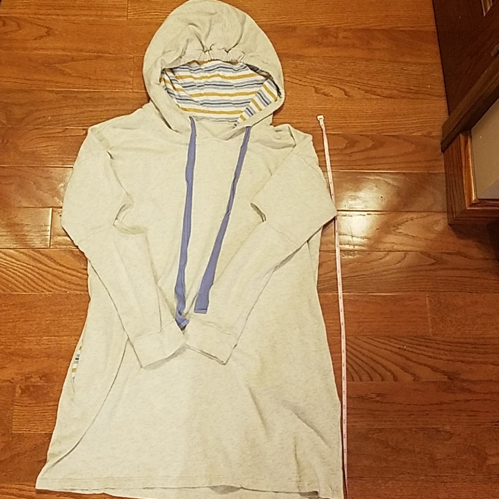 Hem and Thread heathered cream sweatshirt tunic